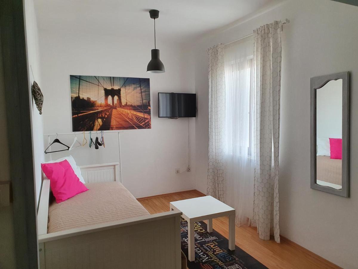 Aenona Sunny Apartment ヴーシ エクステリア 写真